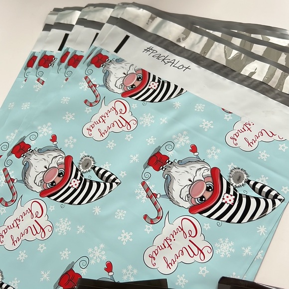 CLEARANCE 35 pcs Mixed Christmas Poly Mailers - Picture 5 of 6